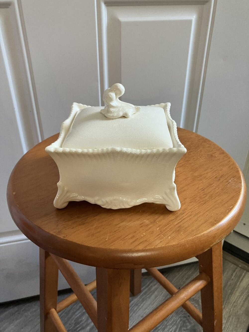 Vintage Ceramic White Trinket Box